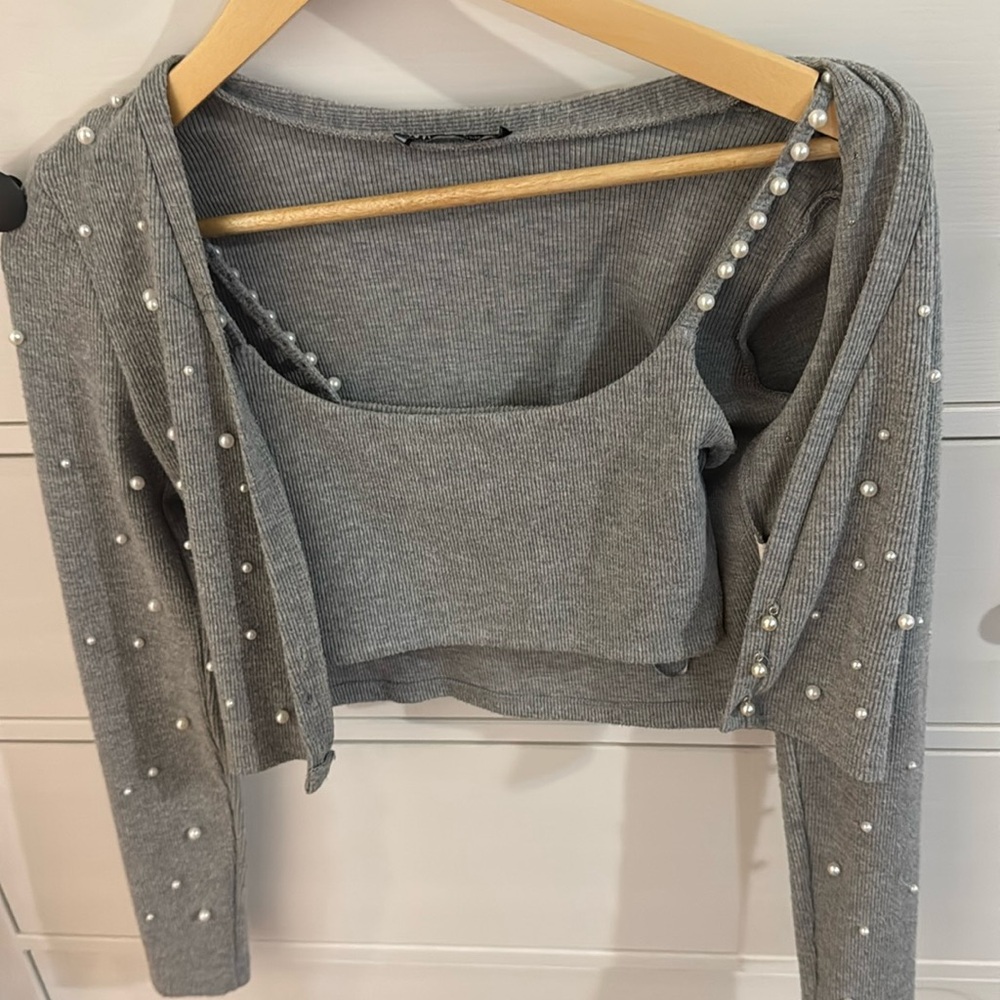 ZARA pearl set tank and crop sweater